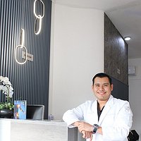 Dr. Maximiliano Rivera Castro